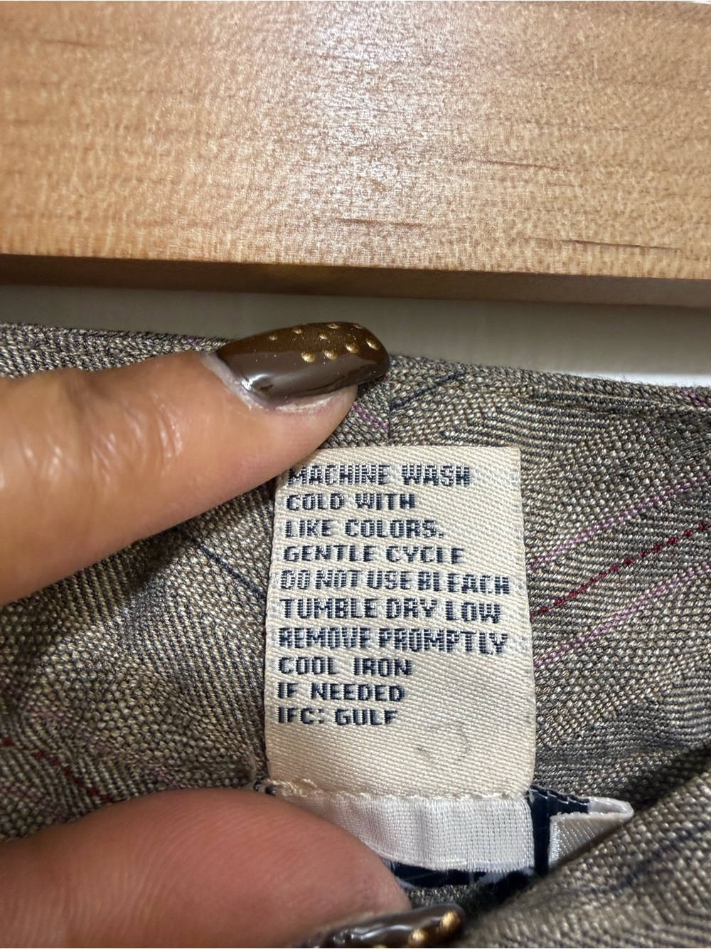 Suits Label